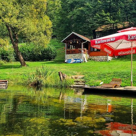 Holiday Home Radocaj スルニュ エクステリア 写真