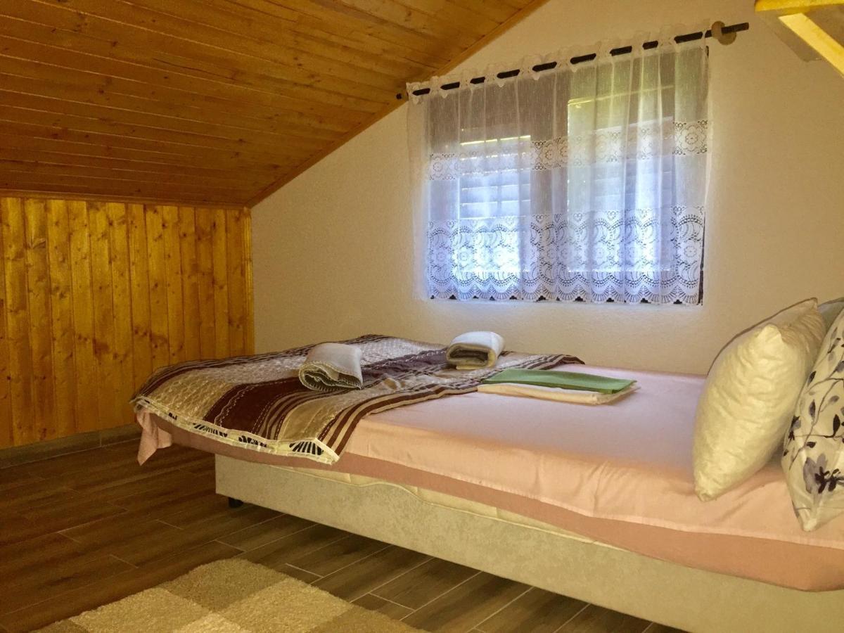 Holiday Home Radocaj スルニュ エクステリア 写真