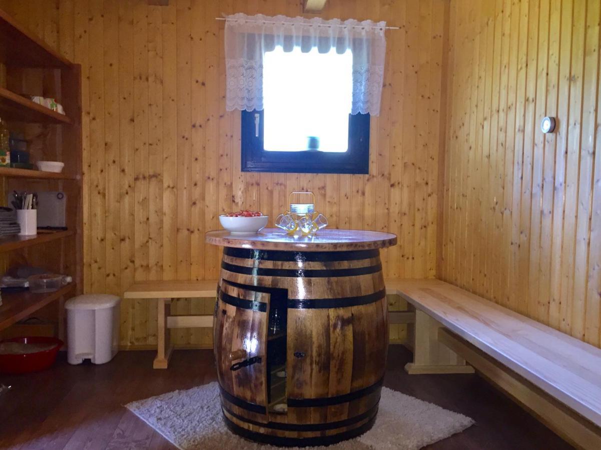 Holiday Home Radocaj スルニュ エクステリア 写真