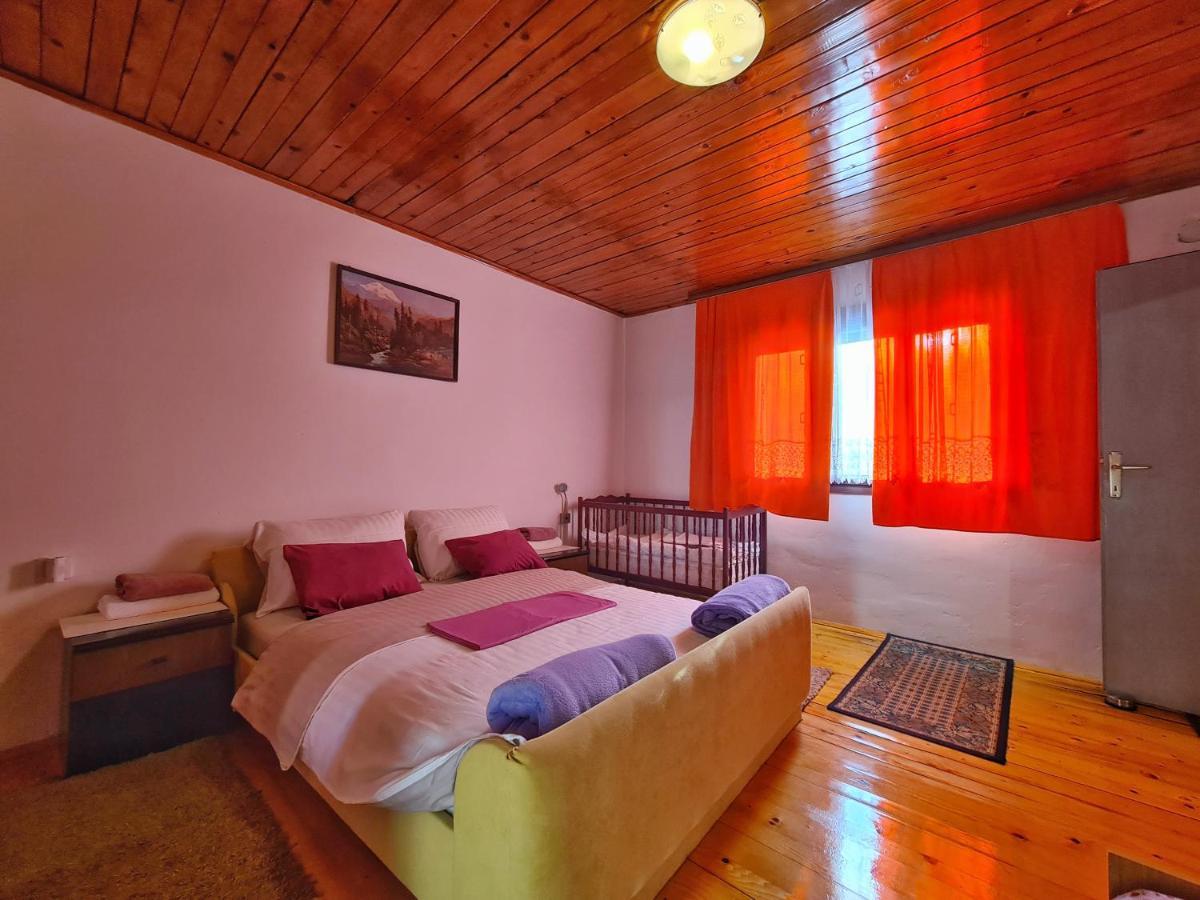 Holiday Home Radocaj スルニュ エクステリア 写真
