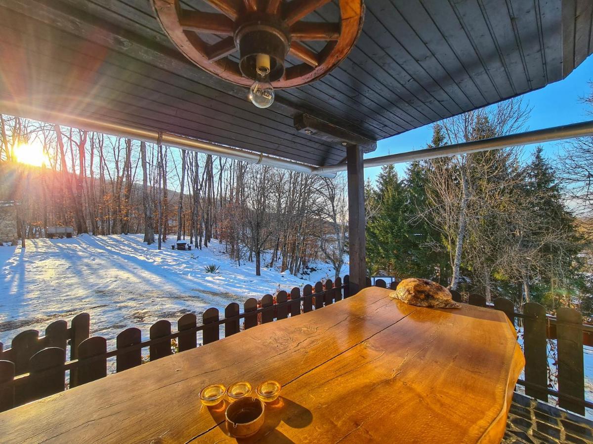 Holiday Home Radocaj スルニュ エクステリア 写真