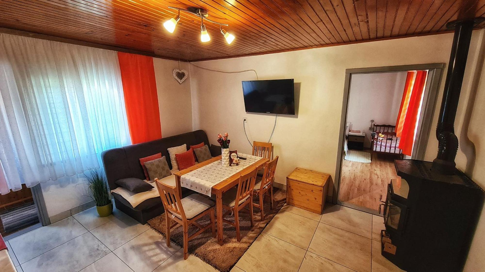 Holiday Home Radocaj スルニュ エクステリア 写真