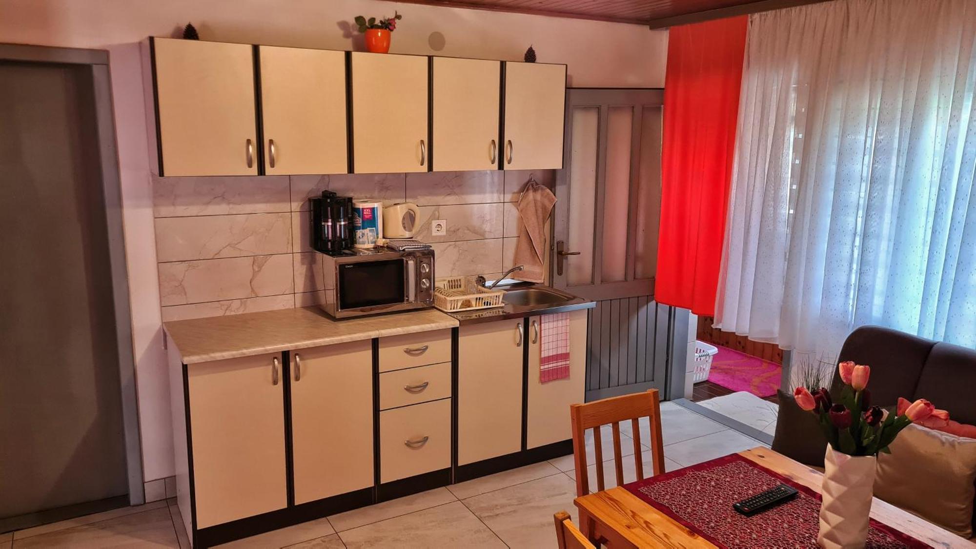 Holiday Home Radocaj スルニュ エクステリア 写真