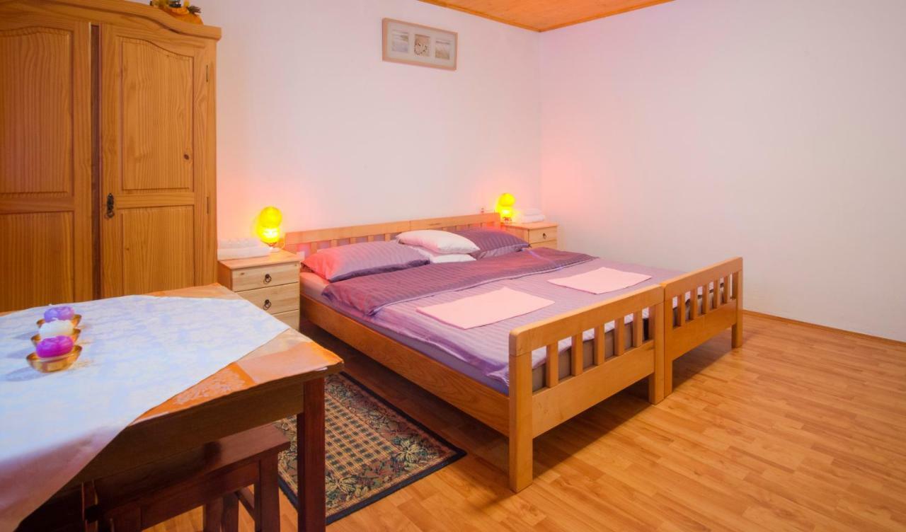 Holiday Home Radocaj スルニュ エクステリア 写真